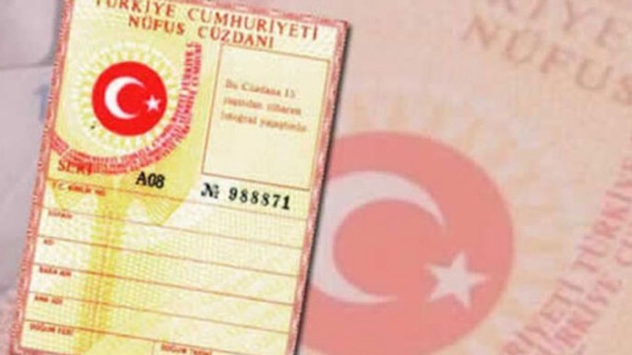 Kızlık soyadını kullanmak isteyen evli kadına mahkemeden emsal karar!