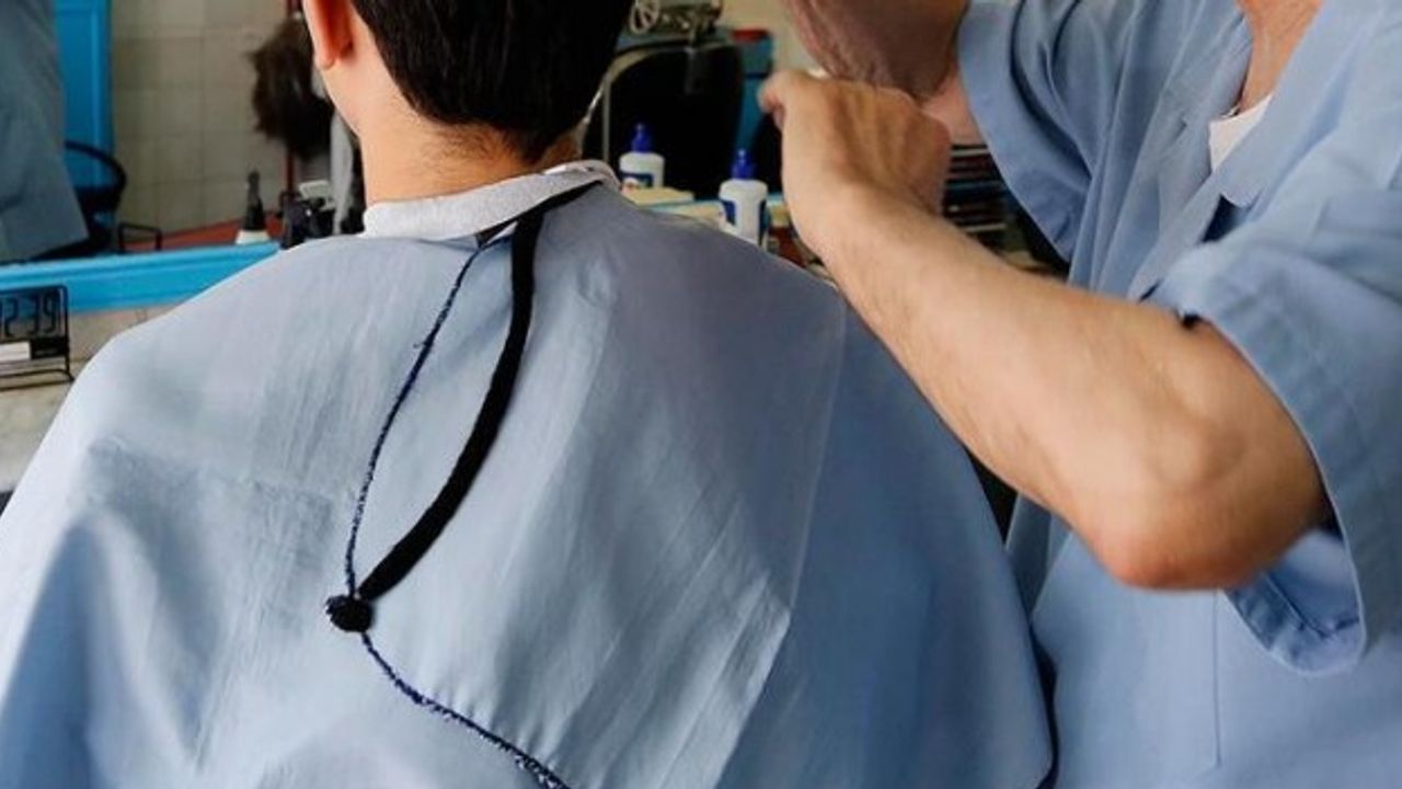 Berberler ve kadın kuaförleri nasıl çalışacak? İşte detaylar...