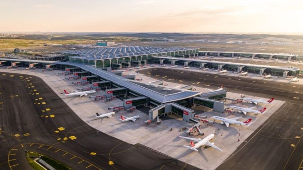 İstanbul Havalimanı'nda 3. bağımsız pist, Devlet Konukevi ve cami hizmete açıldı