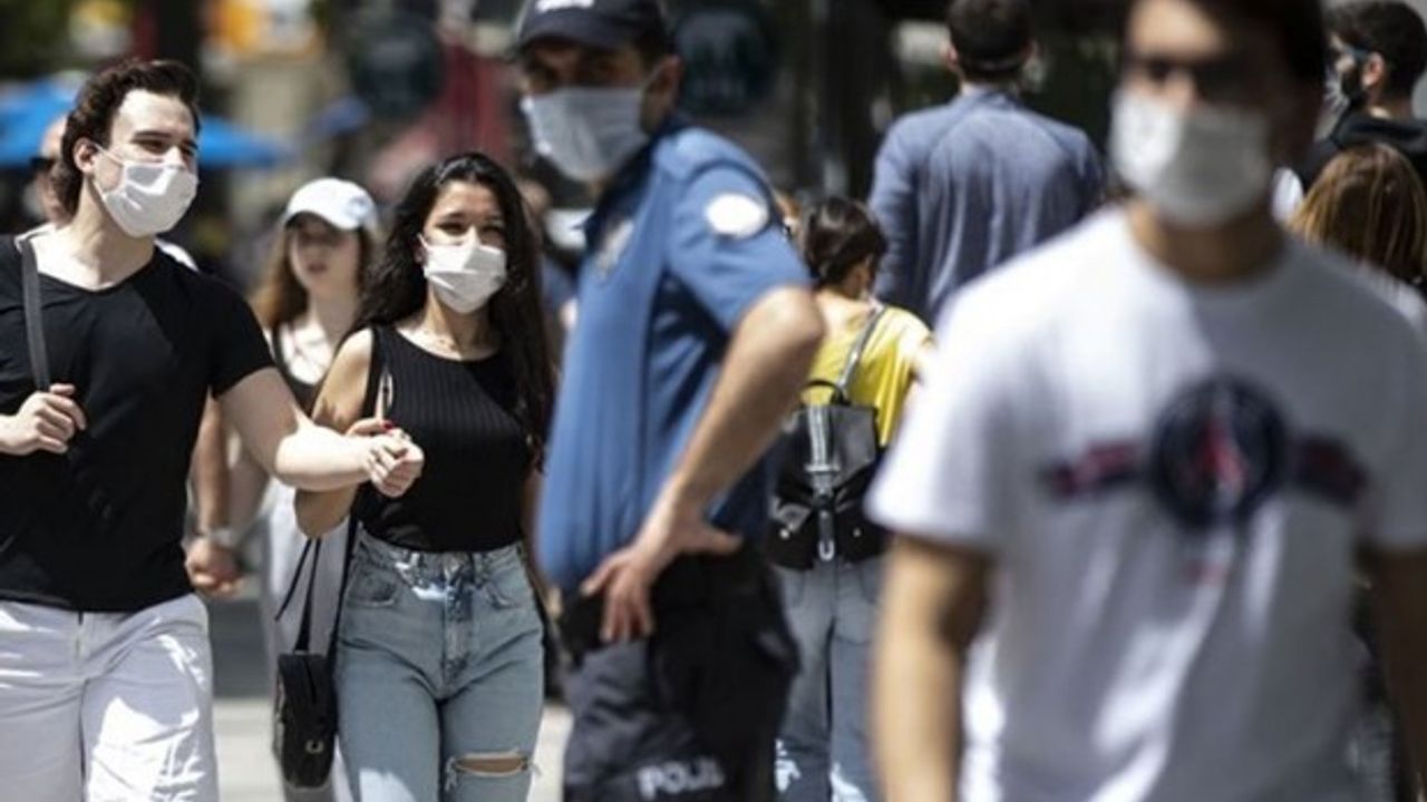 Uzmanlar korona tedbirlerine uymayanları uyardı: 'Cezalar ödenmezse faiz işliyor'