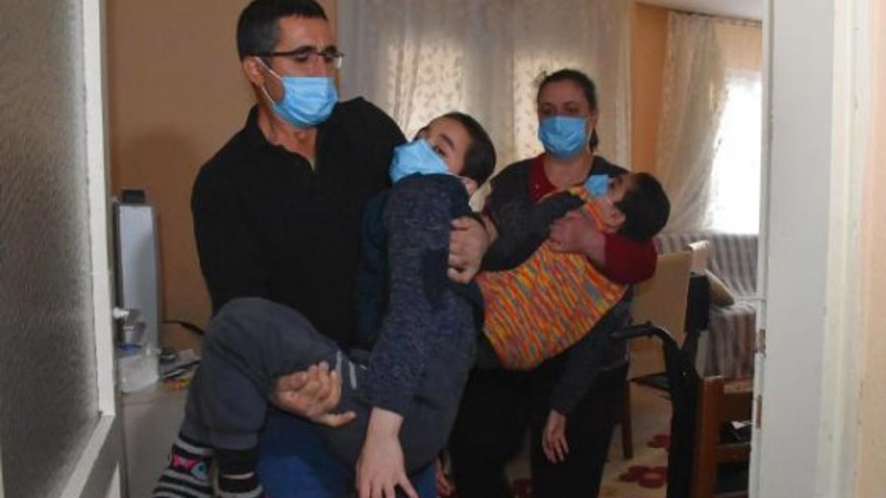 Çocukları DMD hastası olan anne: Neden yürüyemediklerini soruyor, cevap veremiyorum