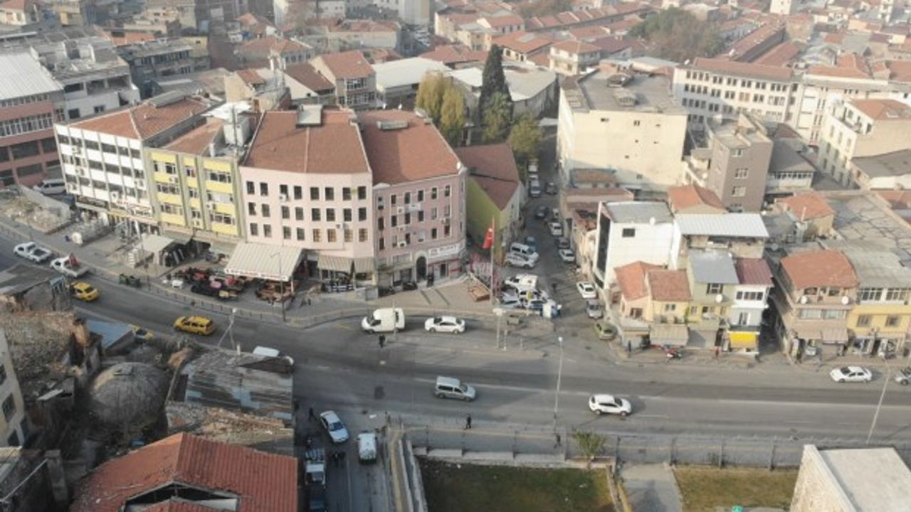 Büyükşehir'den Azizler Sokağı’na modern dokunuş!