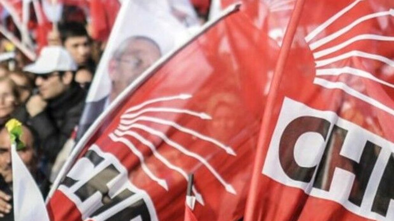 CHP Menemen’de sular durulmuyor...  Disipline gönderilen 3 meclis üyesi istifa etti