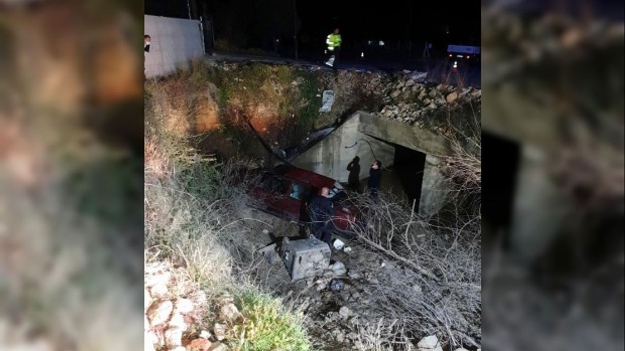 Köprüden uçan otomobilin sürücüsü yaşamını yitirdi