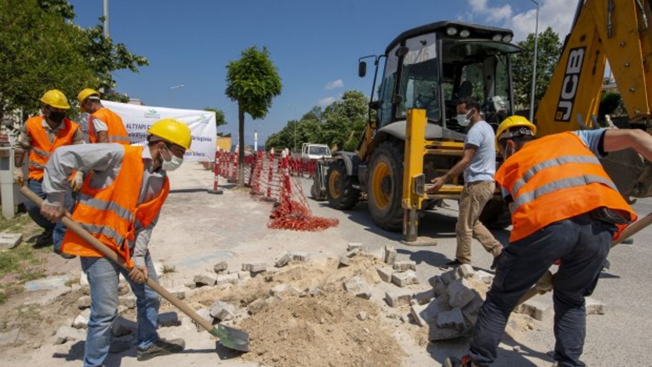 Dikili'ye değer kazandıracak doğalgaz için ilk kazma vuruldu!