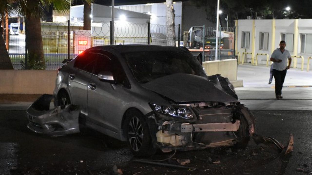 İzmir’de trafik kazası… Ucuz atlatıldı!