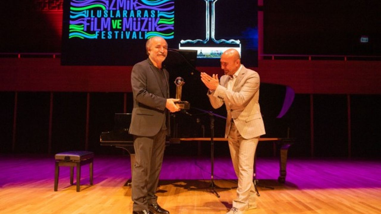 Kristal Flamingolar sahiplerini buldu... Soyer: İzmir'i merkezi yapmak istiyoruz