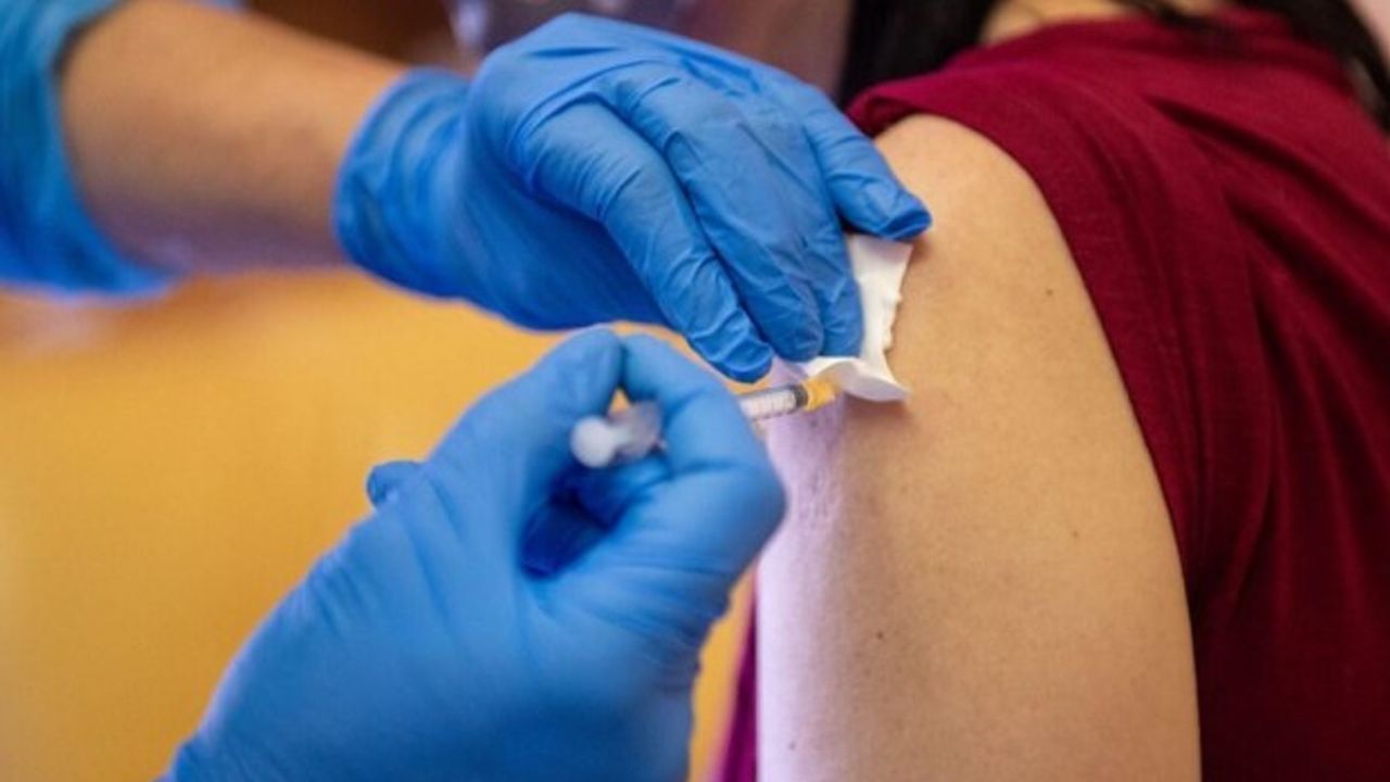 884 bin kişiyle ispatlandı: 'mRNA aşıları güvenli'