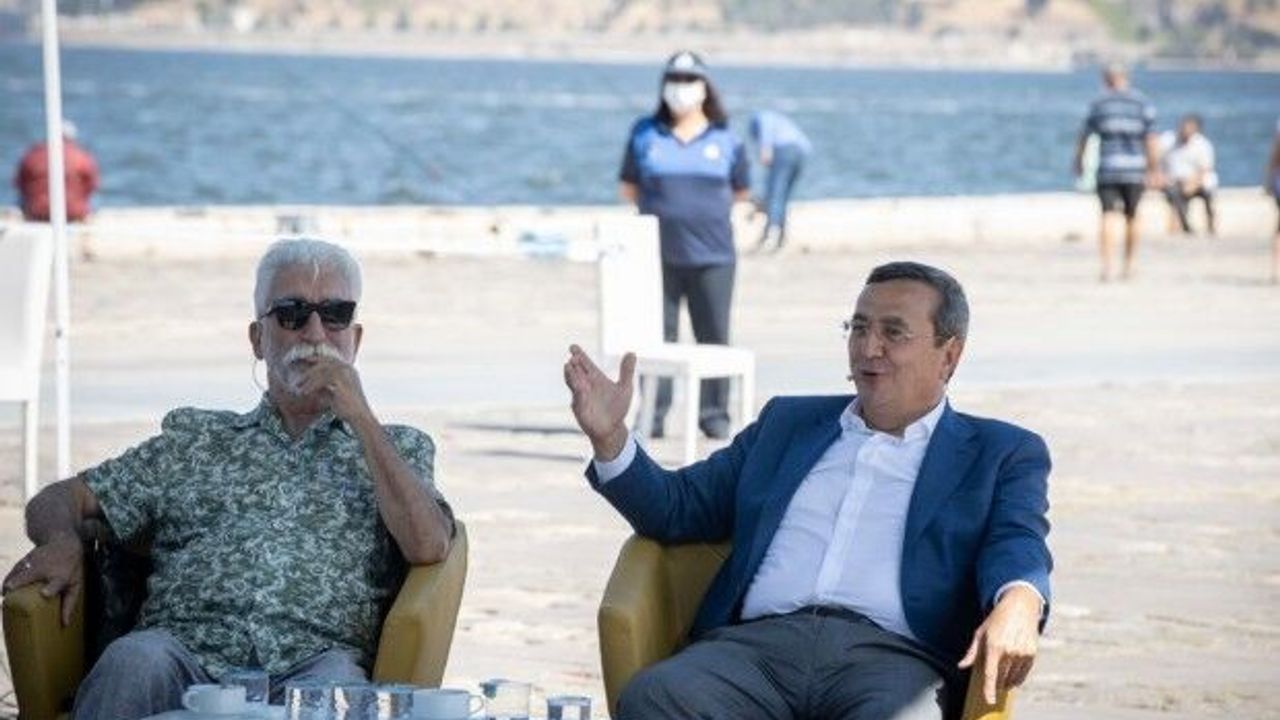 Batur, İzmir’den barış ve iktidar mesajı verdi
