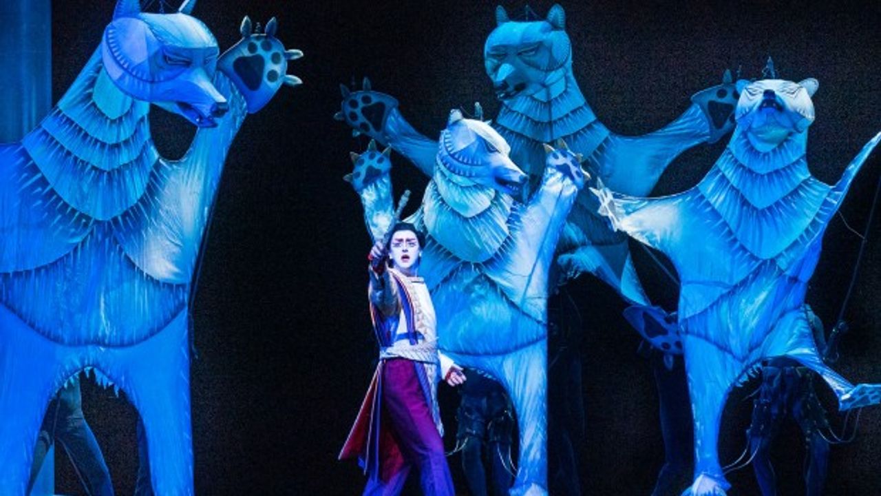 Mozart'ın "Sihirli Flüt"ü İzmir'de sahnelenecek