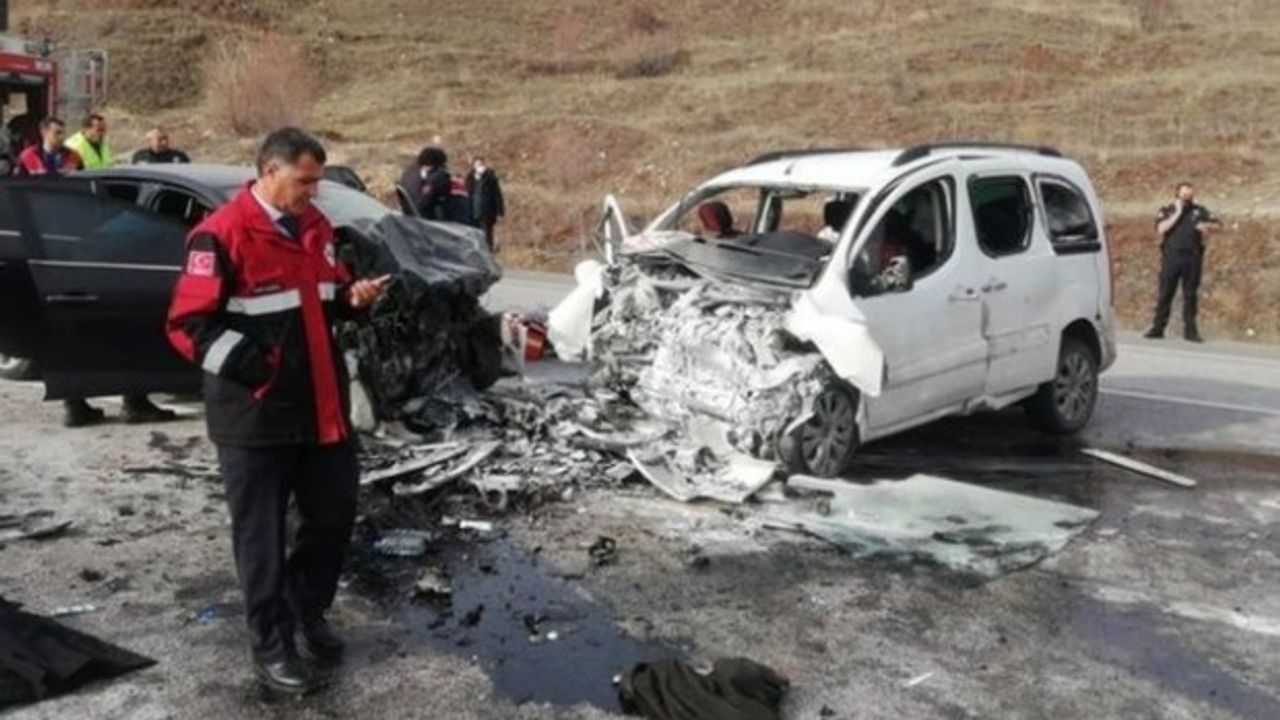 CHP'li Belediye Başkanı trafik kazasında hayatını kaybetti