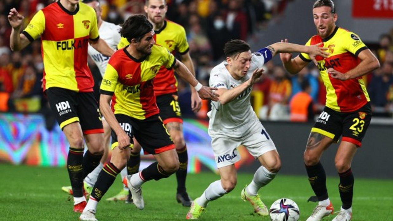 İzmir’de nefes kesen mücadele! Göz-Göz salladı ama yıkamadı