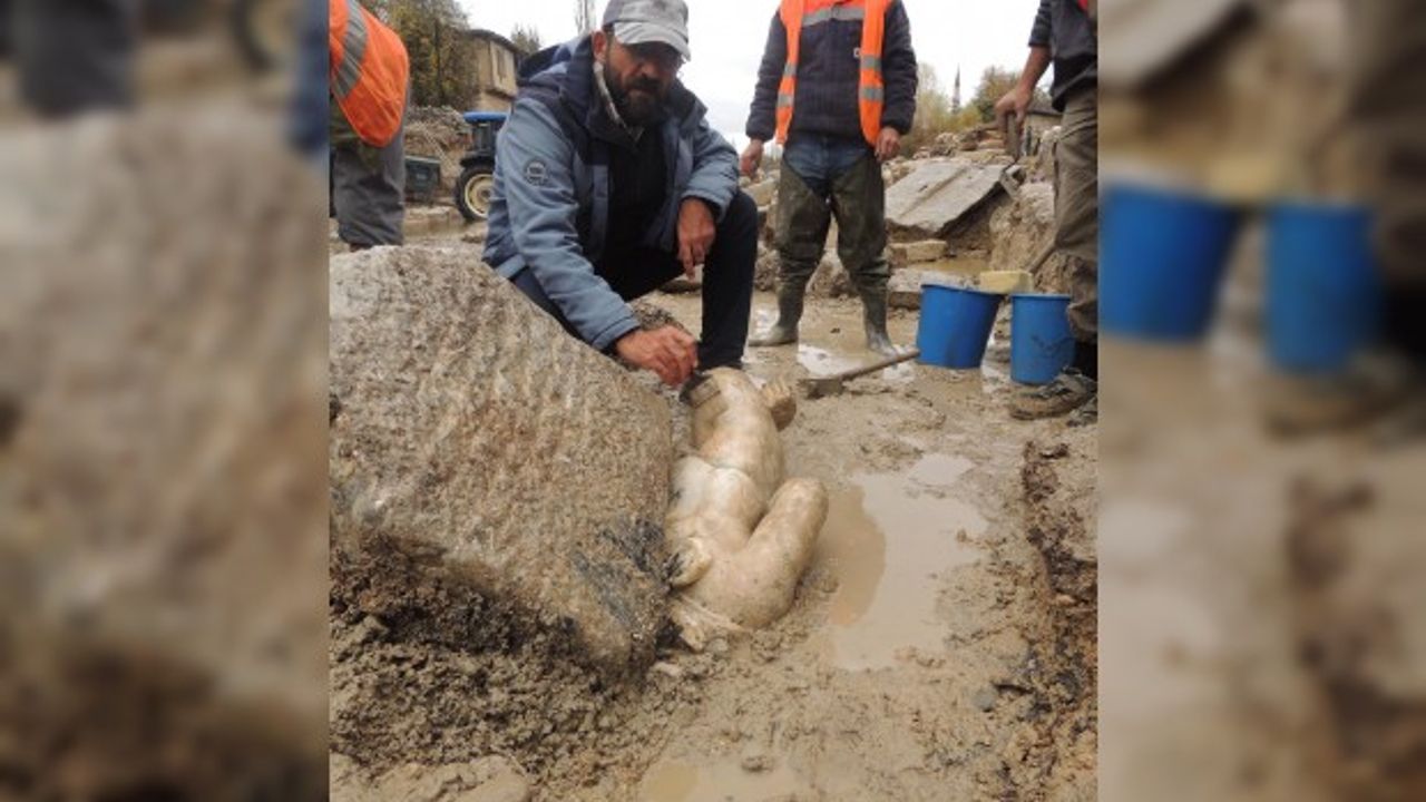 Aizanoi'de heyecanlandıran keşif! Kazı çalışmalarından 'Herkül' çıktı