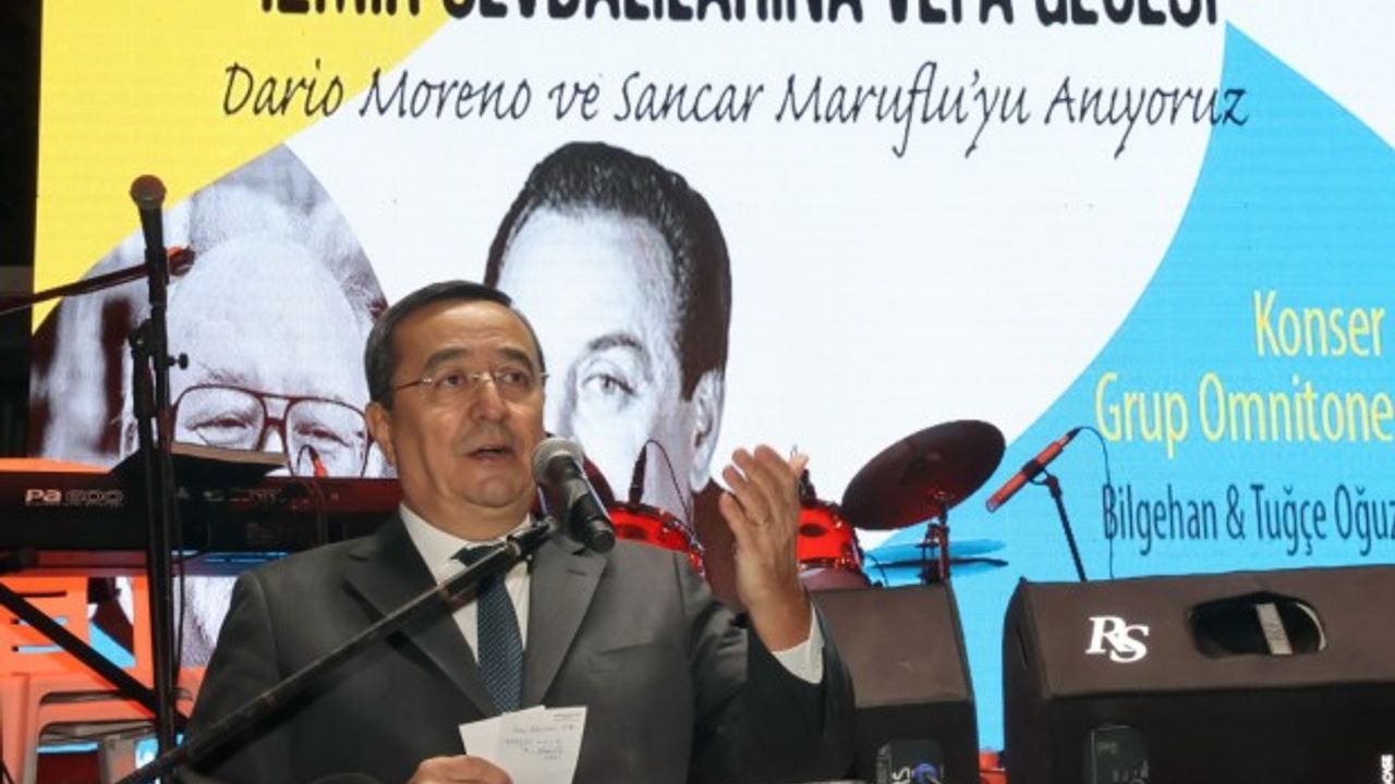 İzmir sevdalıları Konak’ta anıldı... Başkan Batur: 'Kentin değerlerini gelecek kuşaklara taşıyacağız'