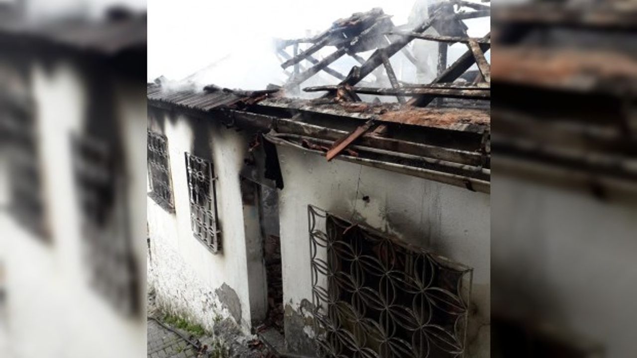 İzmir'de feci ölüm! Alevlerin arasında kalarak hayatını kaybetti