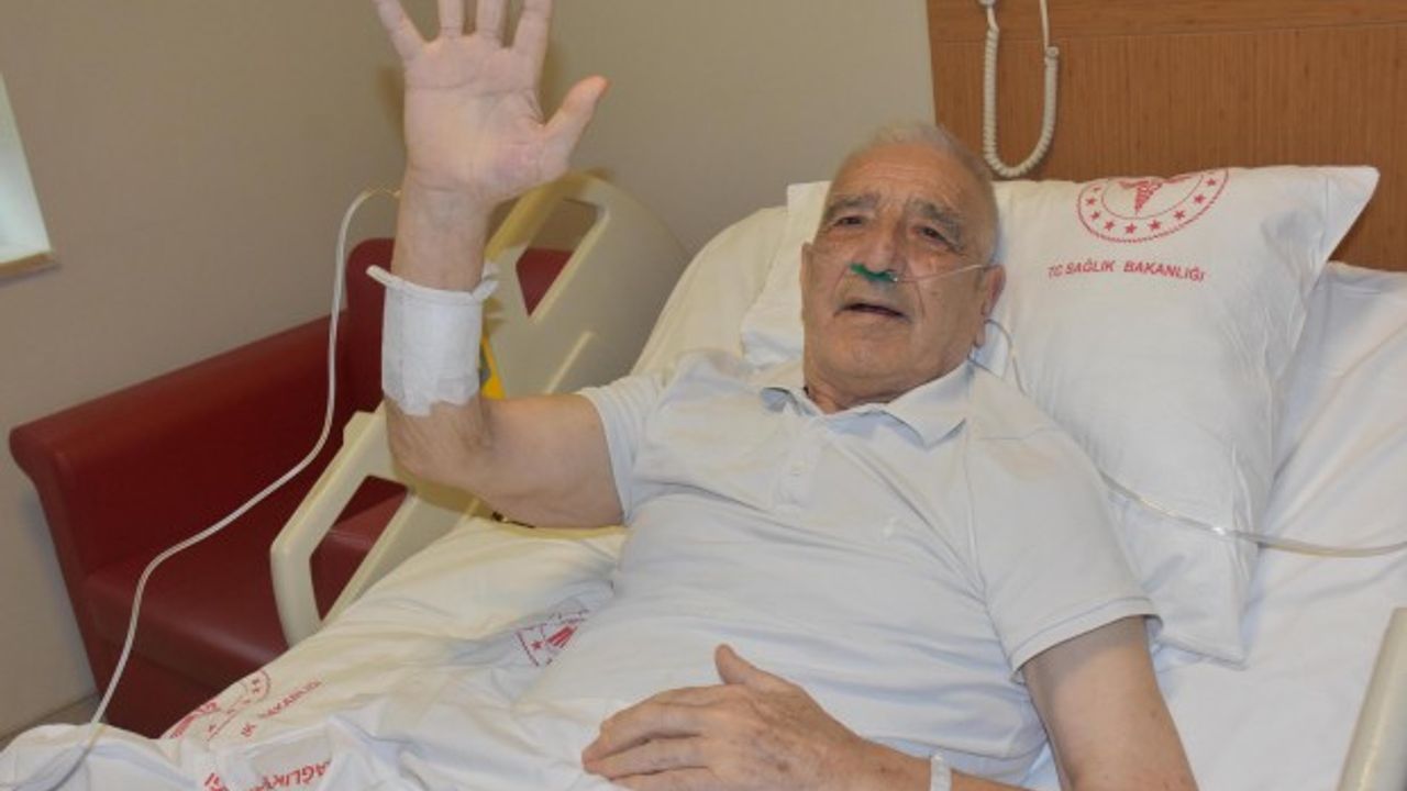82 yaşındaki Yaman, 72 günlük yoğun bakım mücadelesini kazandı