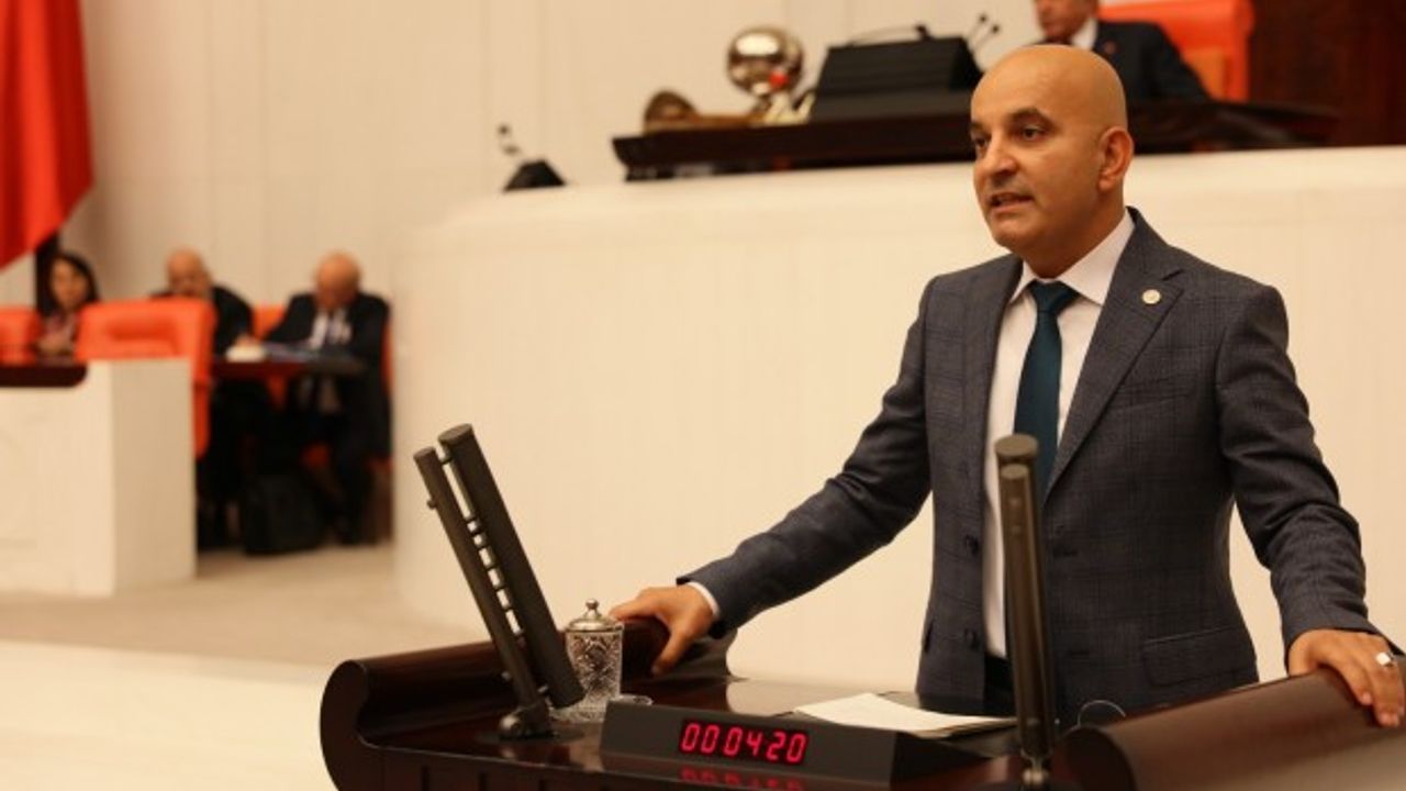 CHP'li Polat'tan çarpıcı açıklamalar: Umarım liderimiz adaylığını İzmir’de açıklar!