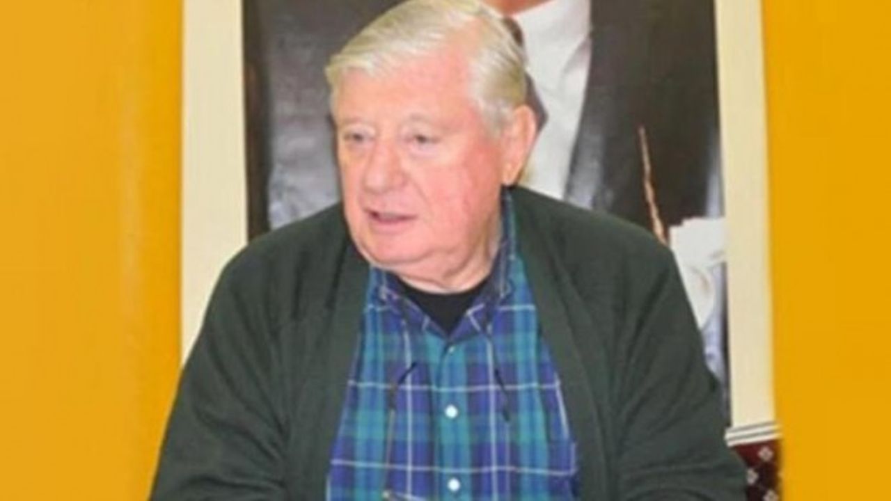 Eski bakan Onur Kumbaracıbaşı hayatını kaybetti