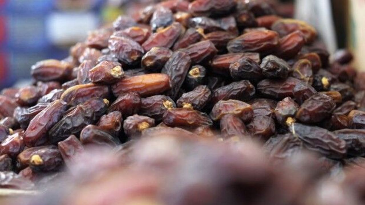 Gıda sahtekarları şimdi de hurmaya el attı