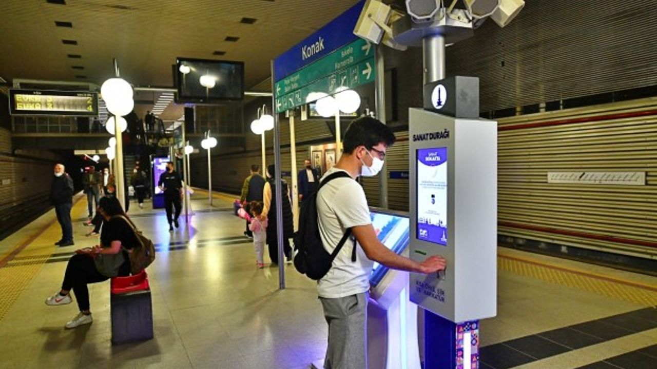 Sanat Durakları İzmirlileri bekliyor! Artık yolculuklar daha keyifli