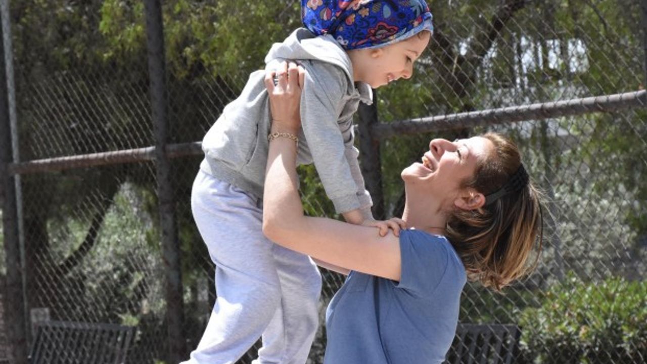 Alperen 4 yıl sonra ilk kez 'anne' dedi... 'Koşarak gelip sarıldığı anı hiçbir şeye değişmem'