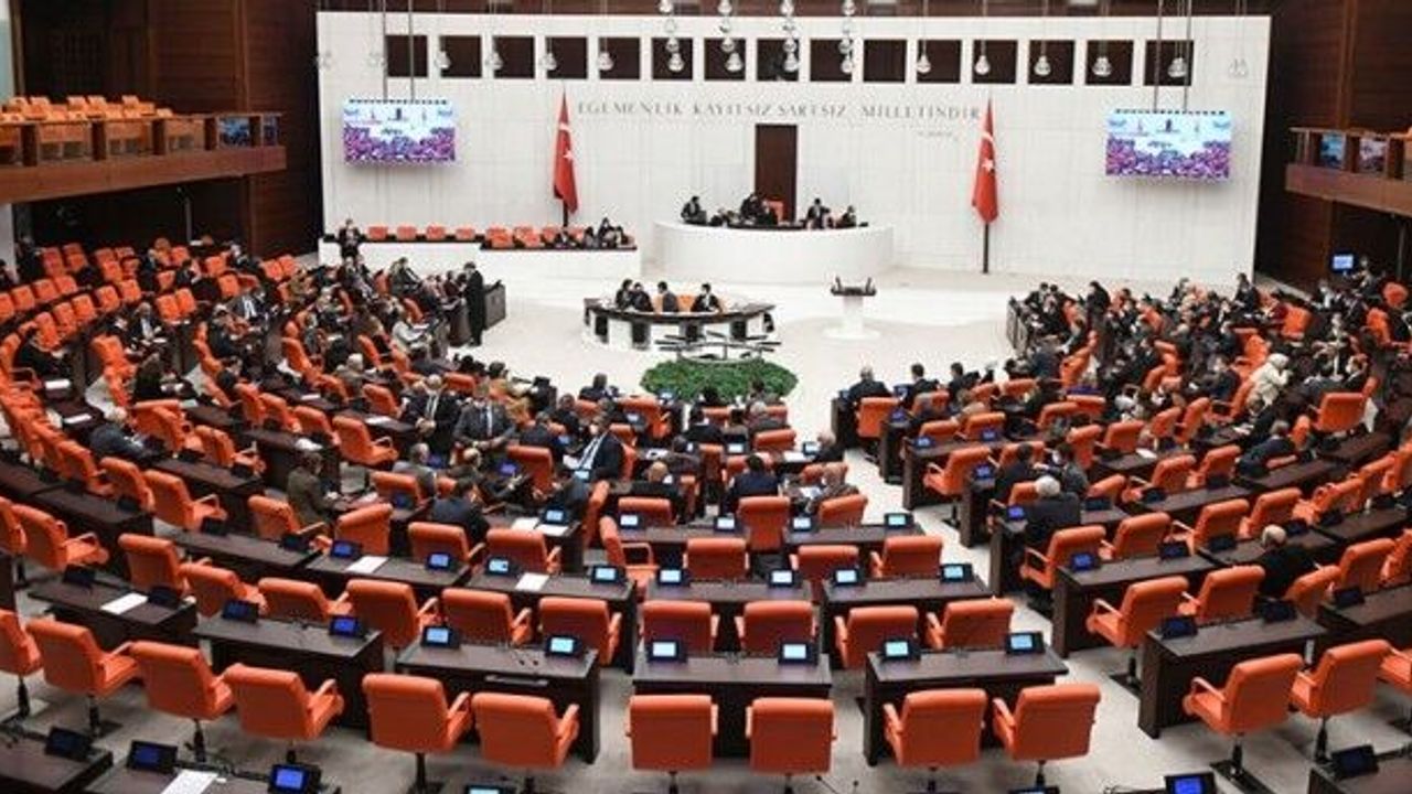 6. Yargı Paketi Meclis'e sunuldu: Paket neler içeriyor?