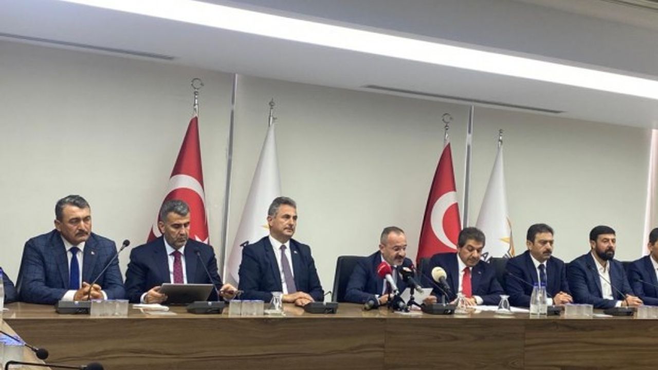 AK Partili 11 Büyükşehir Grup Başkanvekili'nden CHP'li belediyelere "Yatırım" salvosu: Bir araya gelip tek proje açıklayamıyorlar