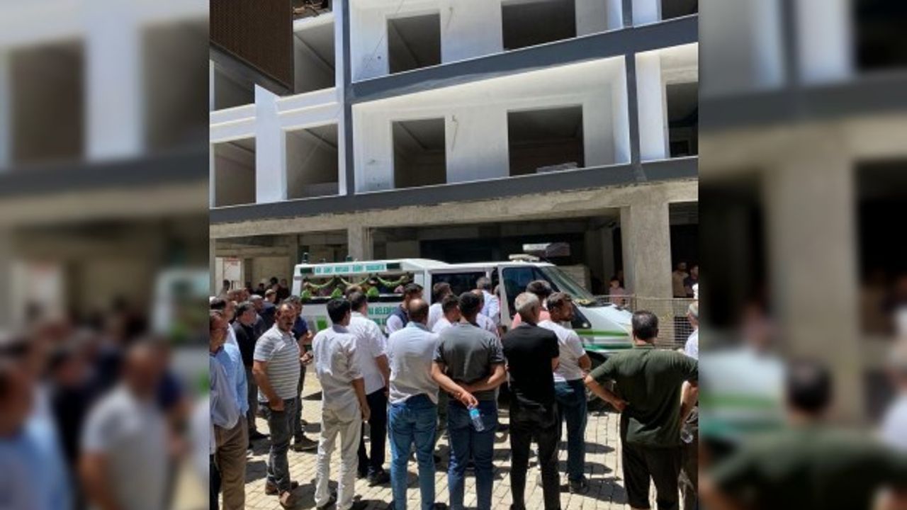 İnşaatın 4'üncü katından düşen Ahmet, hayatını kaybetti