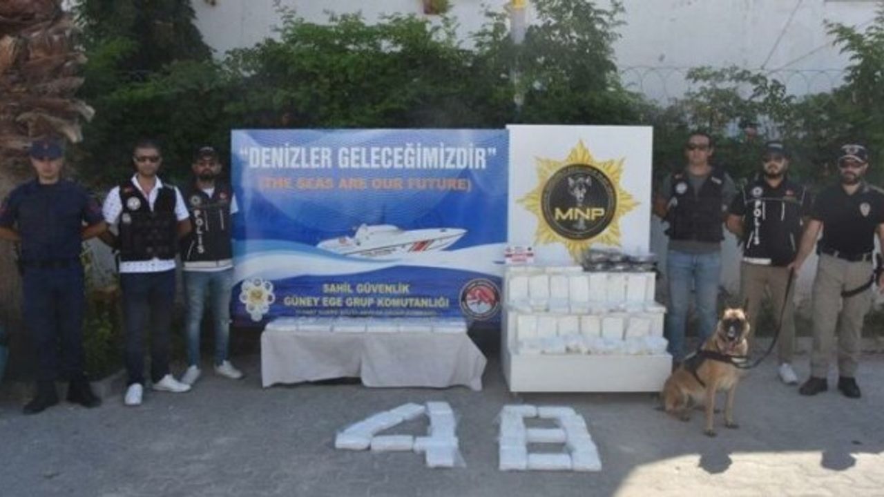 Yatla kaçmaya çalışan uyuşturucu şüphelileri: Gaz kolu takılı kaldı, duramadık