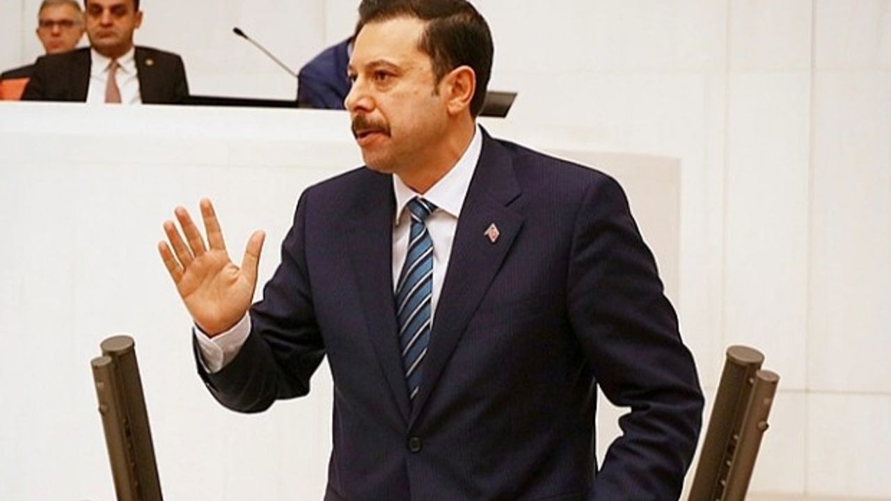 AK Partili Kaya'dan Büyükşehir’e "sahne" tepkisi: ‘CHP beceriksizlikte de sınır tanımıyor!’