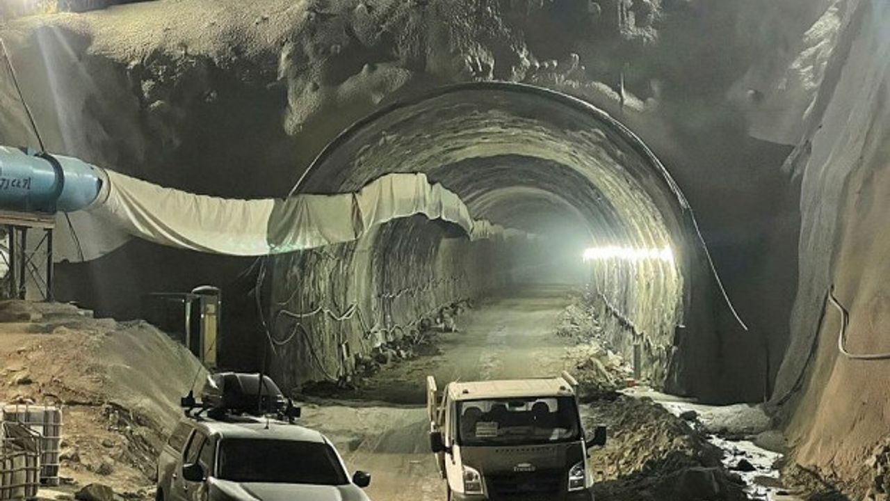 Van'da inşaatı süren tünelde göçük: 2 işçi hayatını kaybetti