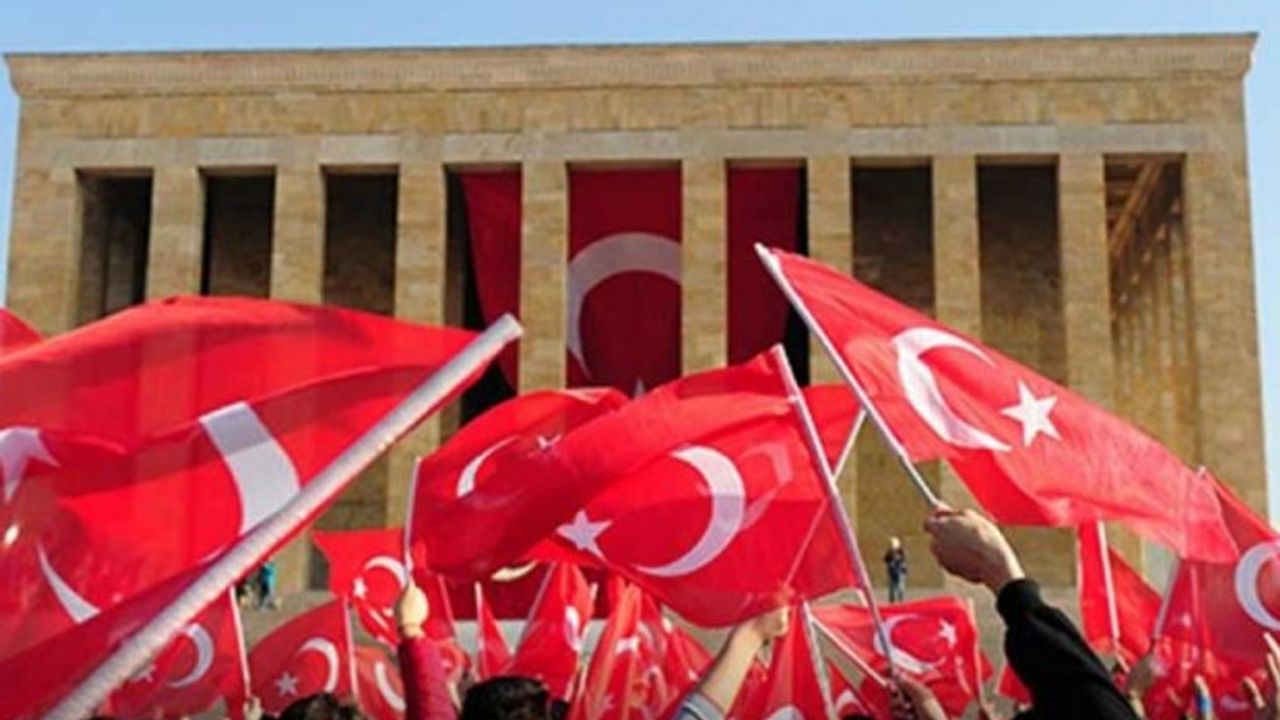 İzmir iş dünyasından 29 Ekim kutlaması: “Cumhuriyet değerlerine sahip çıkacağız”