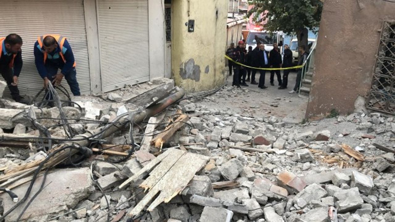 Bakan Kurum'dan deprem açıklaması: 80 bina hasar gördü  