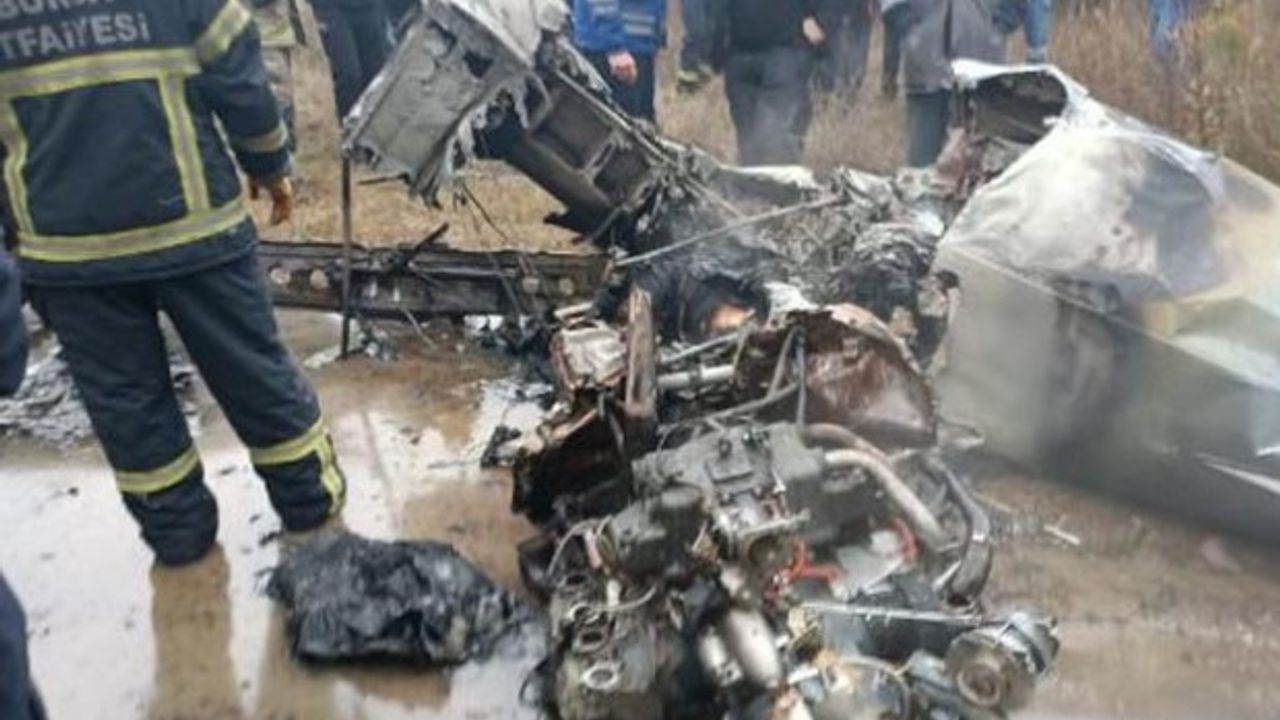 Bursa'da tek motorlu uçak düştü! Vali Canbolat: 2 kişi hayatını kaybetti