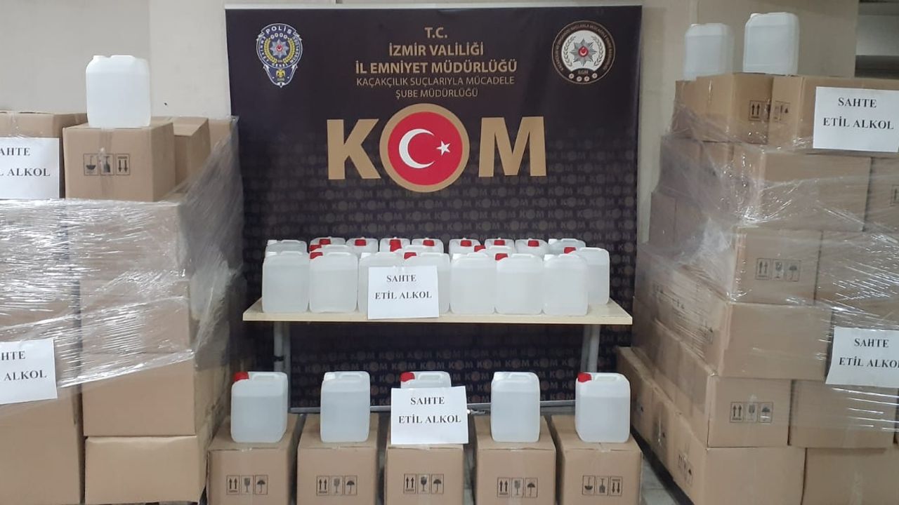 İzmir'de sahte alkol operasyonu…  1100 litre yakalandı