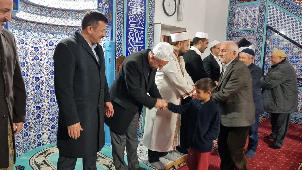 İzmir'de camilerde "Kur'an ziyafeti ve duada buluşalım" programı