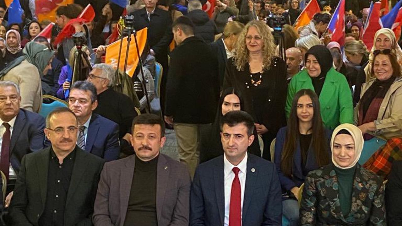 AK Parti'de üye katılım heyecanı: İzmir'de birinci parti olacağız