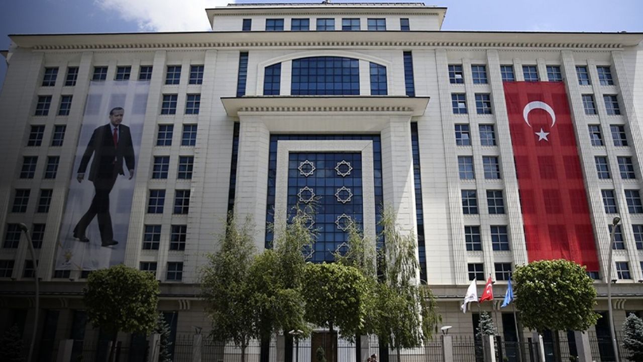 AK Parti kulisleri hareketli… Listede sürpriz isimler