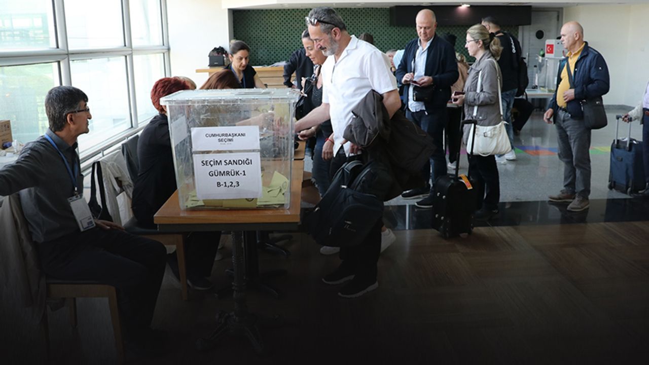 Seçimin ikinci turu için süreç başladı... İzmir Adnan Menderes Havalimanı'nda oylar kullanılıyor