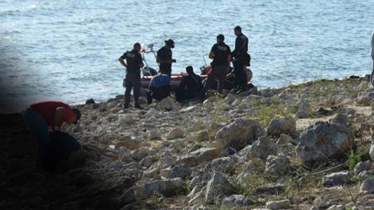 İzmir'deki helikopter kazasında... 3 kişinin cansız bedenine ulaşıldı
