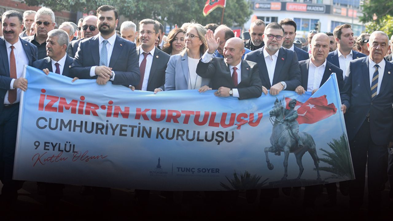 İzmir'de kurtuluş coşkusu 'Zafer Yürüyüşü' ile başladı