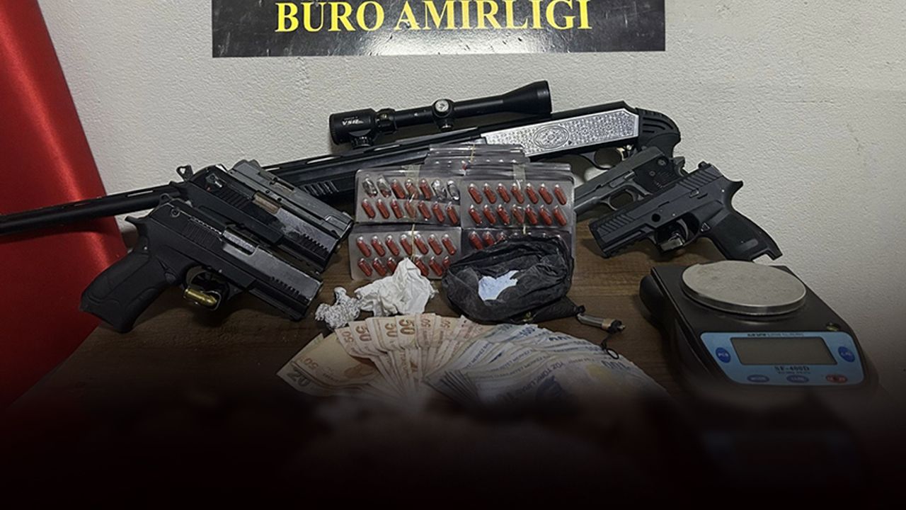 Suç makinesi İzmir'de yakayı ele verdi!