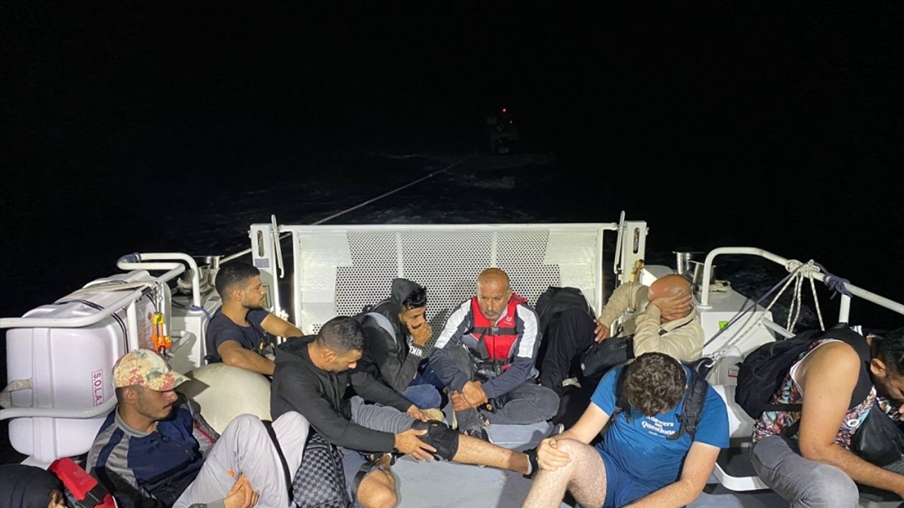 Muğla açıklarında 44 düzensiz göçmen kurtarıldı