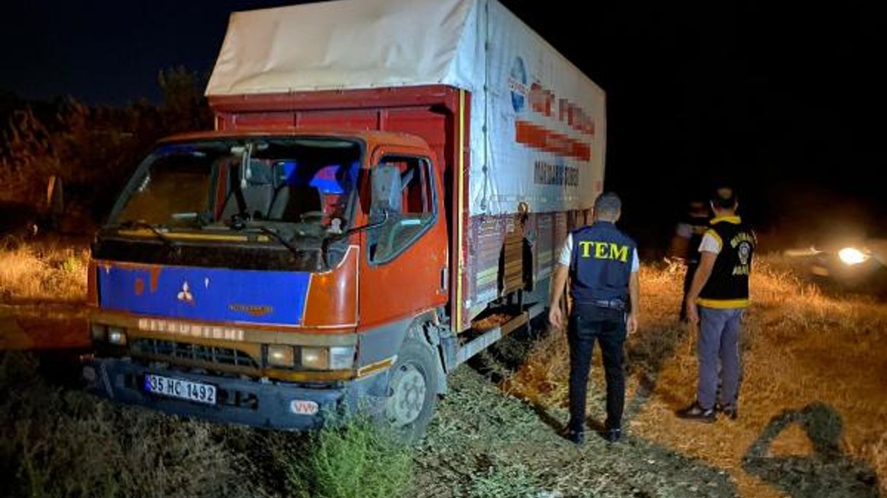 Marmaris’te kamyon kasasında 49 kaçak göçmen yakalandı