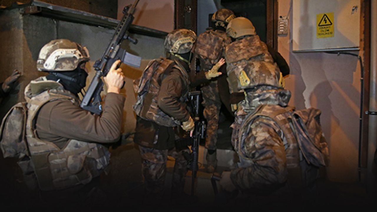 İzmir'de DEAŞ'a operasyonu... 5 zanlı tutuklandı