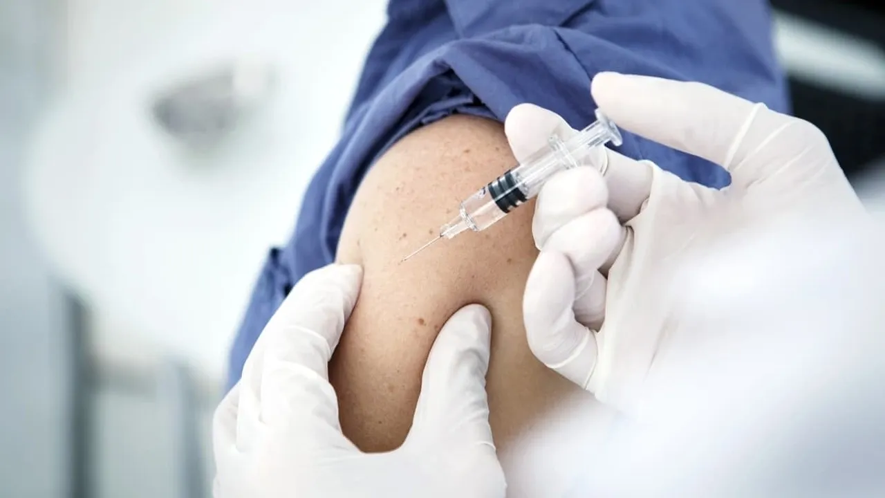 Grip aşısı uygulaması 65 yaş ve üstü vatandaşlar için yarın başlıyor