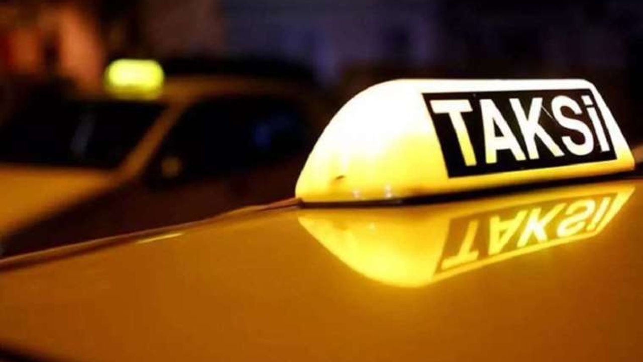 Yolcuları araçtan indiren taksiciye 4 bin 64 lira ceza kesildi