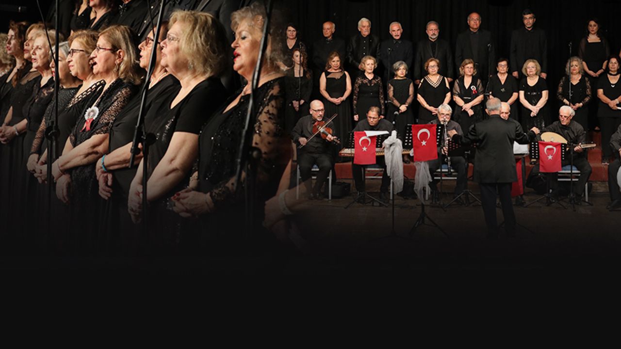 Narlıdere Belediyesi Türk Sanat Müziği Korosu Ata'nın sevdiği şarkıları seslendirdi