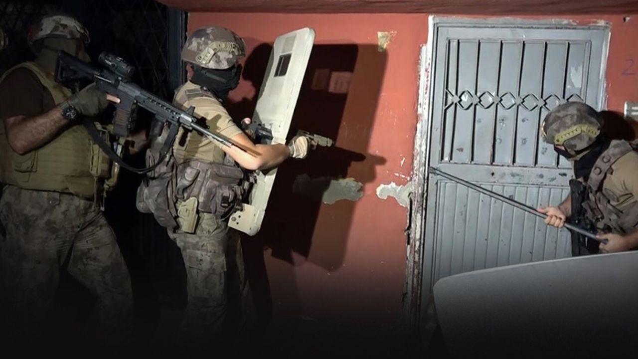 İzmir'de terör örgütü operasyonu... 6 şüpheli gözaltına alındı