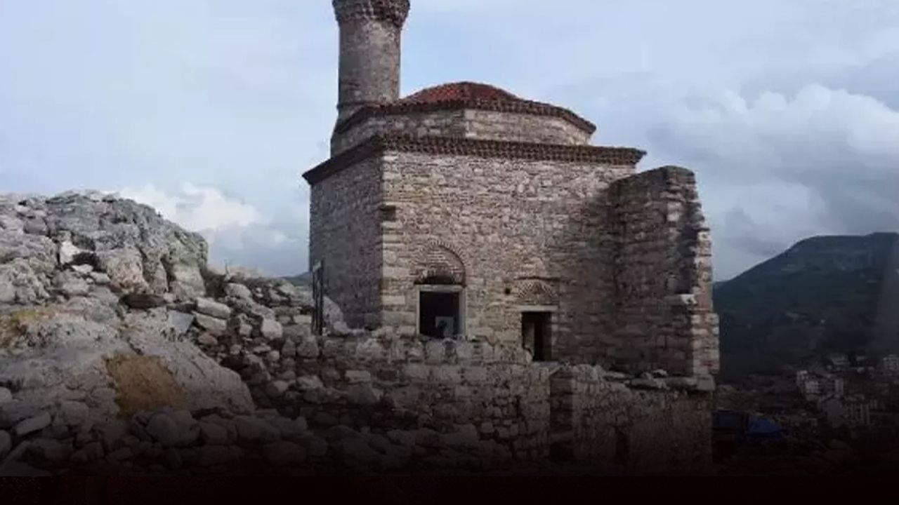 İzmir'in 700 yıllık camisi restore ediliyor!